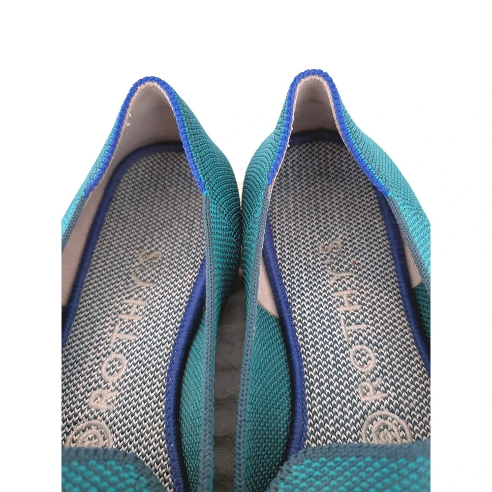 Rothys made flexible signature